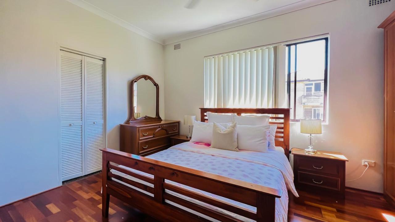 Carlton 3 Beds Unit - Free Parking Appartement Sydney Buitenkant foto